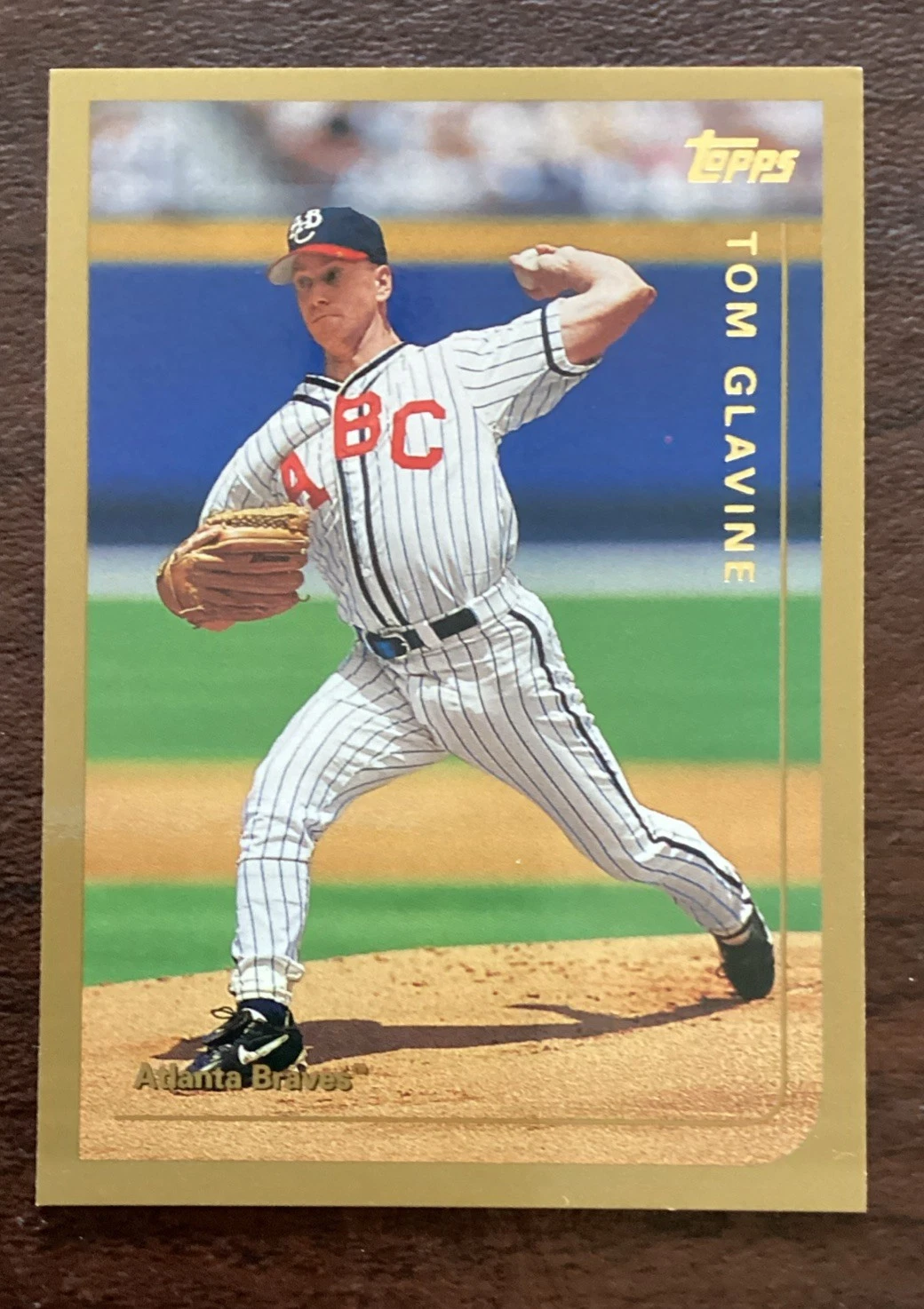 Tom Glavine trading card