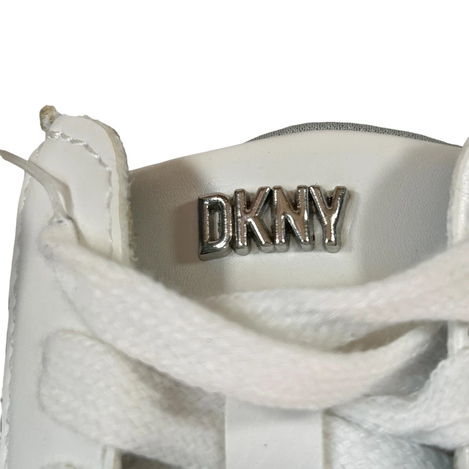 DKNY Niños 12 Blanco Tenis Informales Moda Zapatos DK Negro Blanco Letras Brillantes Foto 4 de 4