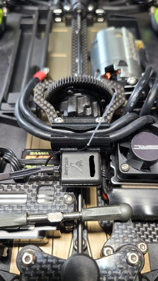 Soporte de transpondedor/cables/antena TLR 22X-4. Foto 2 de 3