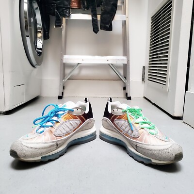 can you put air max 98 in the washing machine