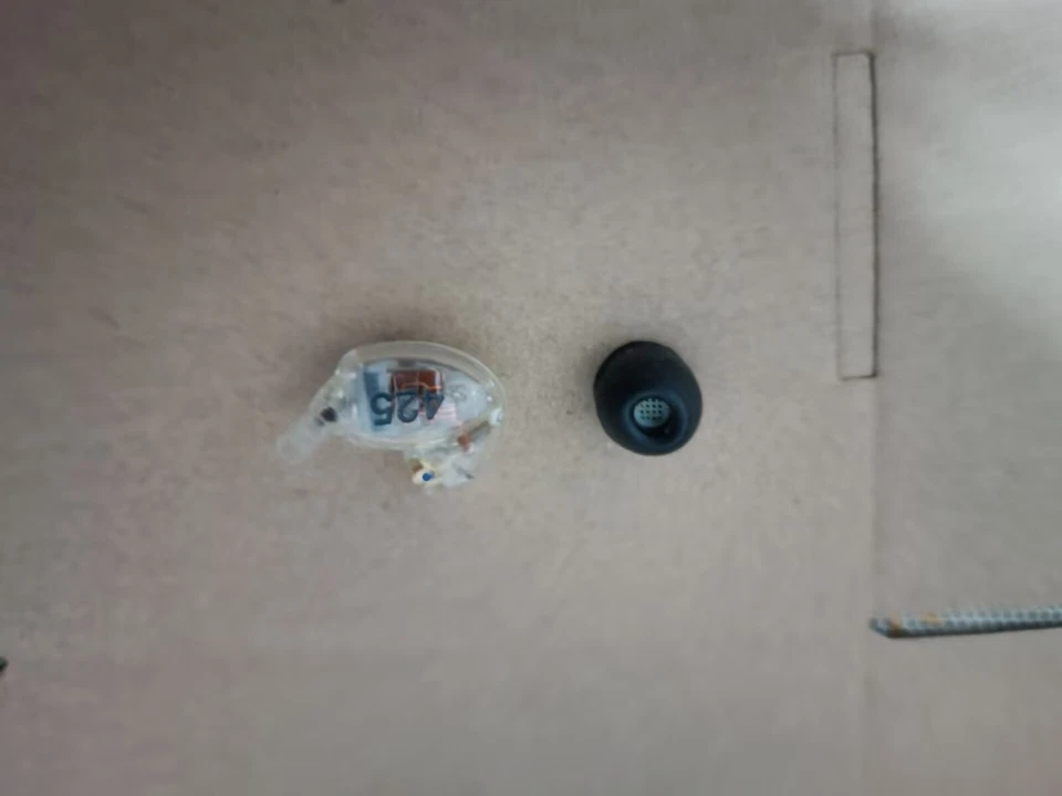 Auriculares Shure SE425 Usados Auténticos Reparación de Auriculares Izquierda Derecha Reemplazar 90% Nuevos Foto 2 de 4