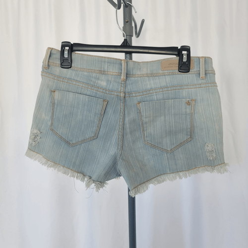 Jou Jou light wash denim distressed crochet shorts womens size 7 - Picture 4 of 7