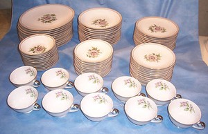 JYOTO Fine Porcelain China Japan 87 Pc Svc 10+ Place Sets Plates Bowls Setting