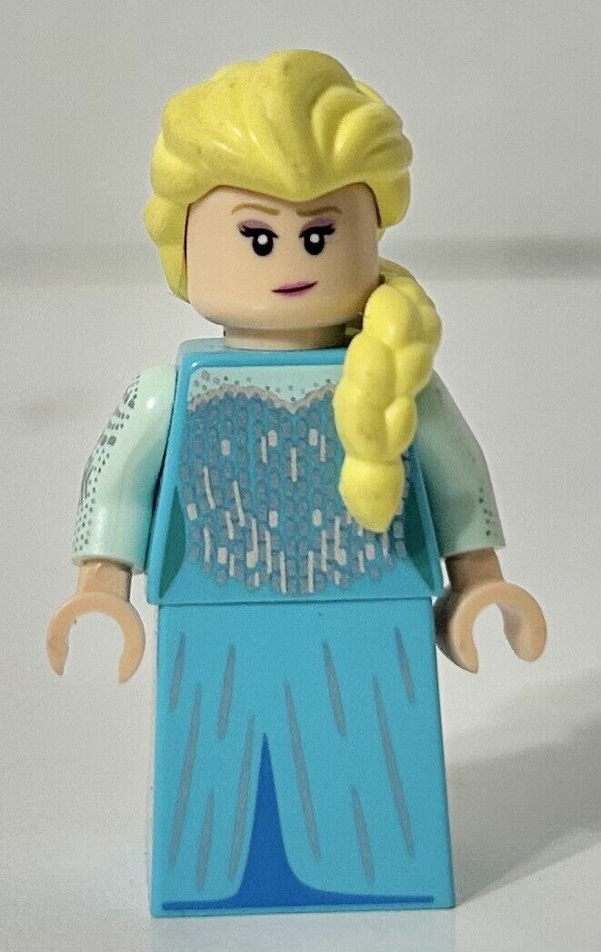 LEGO Disney Frozen: Elsa Minifigure Collectable But No Cape