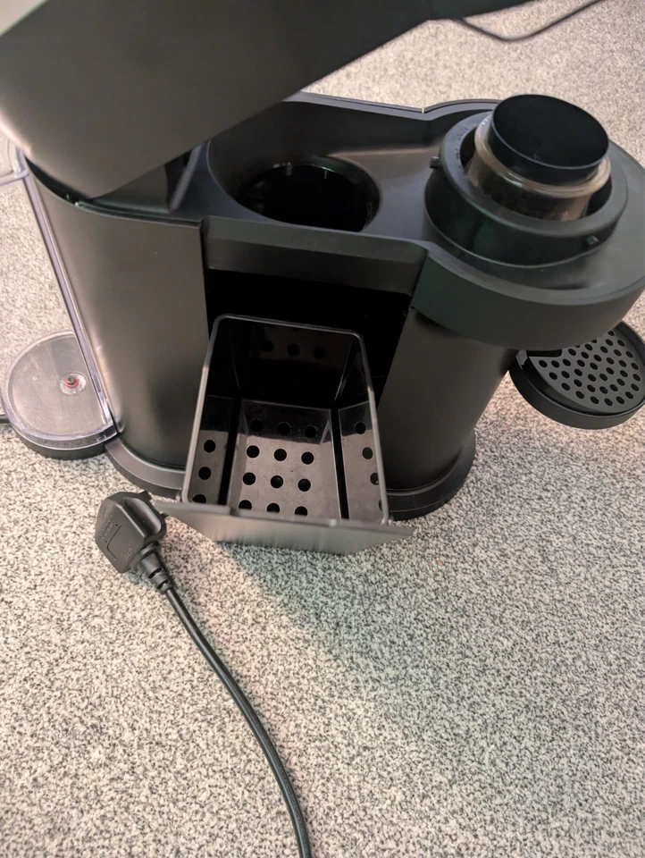 Nespresso Vertuo Next GCV1 Coffee Machine Black Capsule Pod Maker + Manual, photo 3 of 5