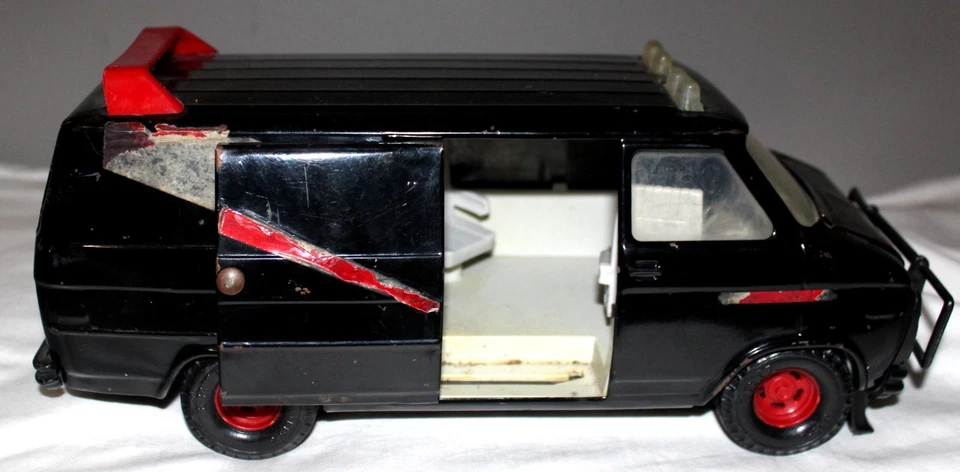 老式 1983 年 ERTL MR. T 金属压铸 A 团队黑色 11 英寸范玩具需要修复 — 第 3/4 张图片