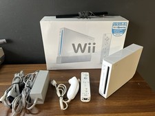 NINTENDO WII System W/Box Console Video Game System RVL-001 Tested