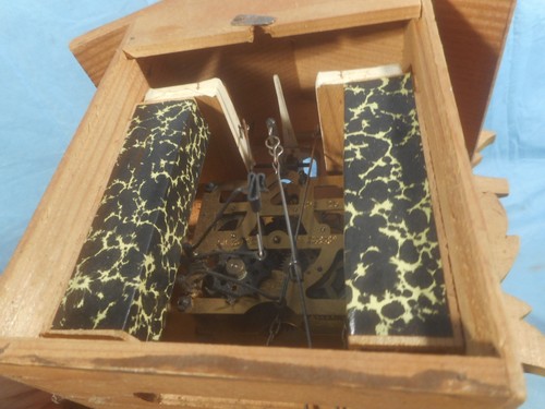 Vintage German Coo Coo Kuckucksuhr ungeprüft auf Teile/Reparatur fehlt eine Kette - Bild 7 von 9