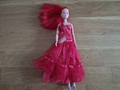 Steffi Love Puppe Simba Toys rote Haare rothaarig Kleid Handtasche
