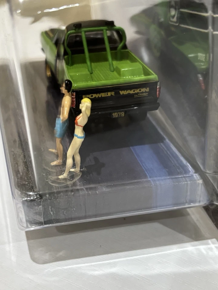 M2 Machines 2025 1979 Dodge 150 Macho Power Wagon 1:64 R1525-23 1:64 Green NEW - Image 4 of 4