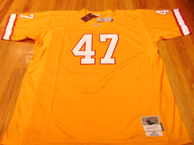 MITCHELL & NESS NFL TAMPA BAY BUCCANEERS JOHN LYNCH 1995 LEGACY