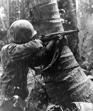 A US Marine on Bougainville in action 8x10 World War II WWII Photo Picture 198