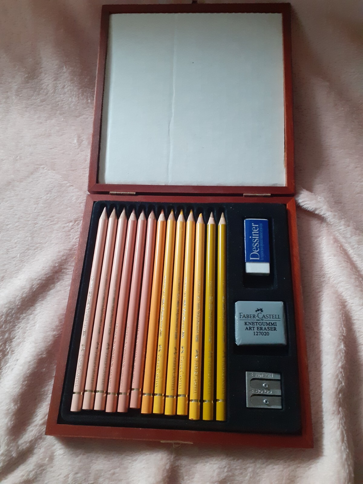 Coffret bois Faber-Castell Polychromos fini les mines cassées avec ce kit 13 crayons