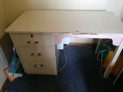 Children 39 S Desk With 3 Drawers Desks Gumtree Australia
