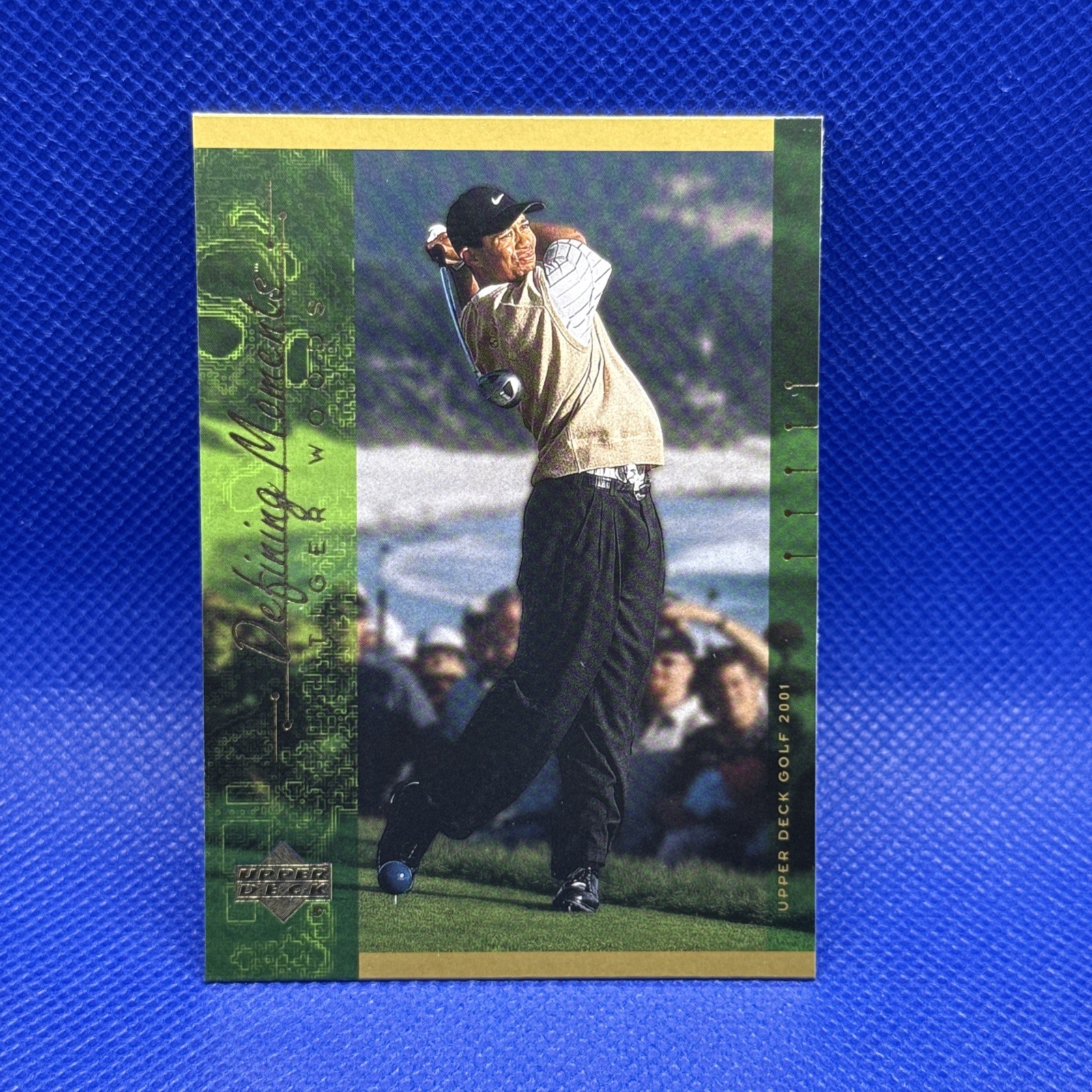 2001 Upper Deck - Defining Moments Tiger Woods #124 (RC)