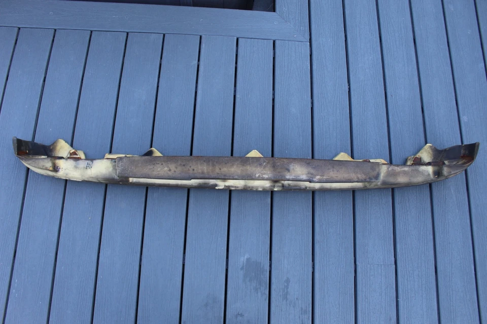 Amortiguador de relleno de espuma para parachoques delantero Toyota Cressida mk3 89-92 Foto 2 de 4