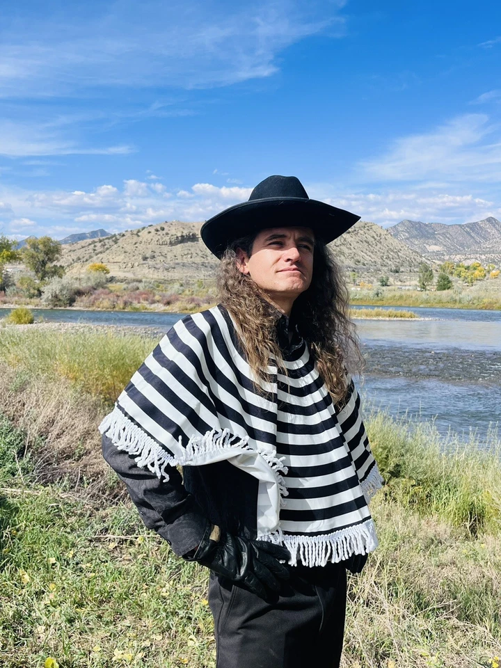 Poncho Mexicano Adulto Sarape Fiesta Mexicana Cinco de Mayo Disfraz Halloween Foto 2 de 4