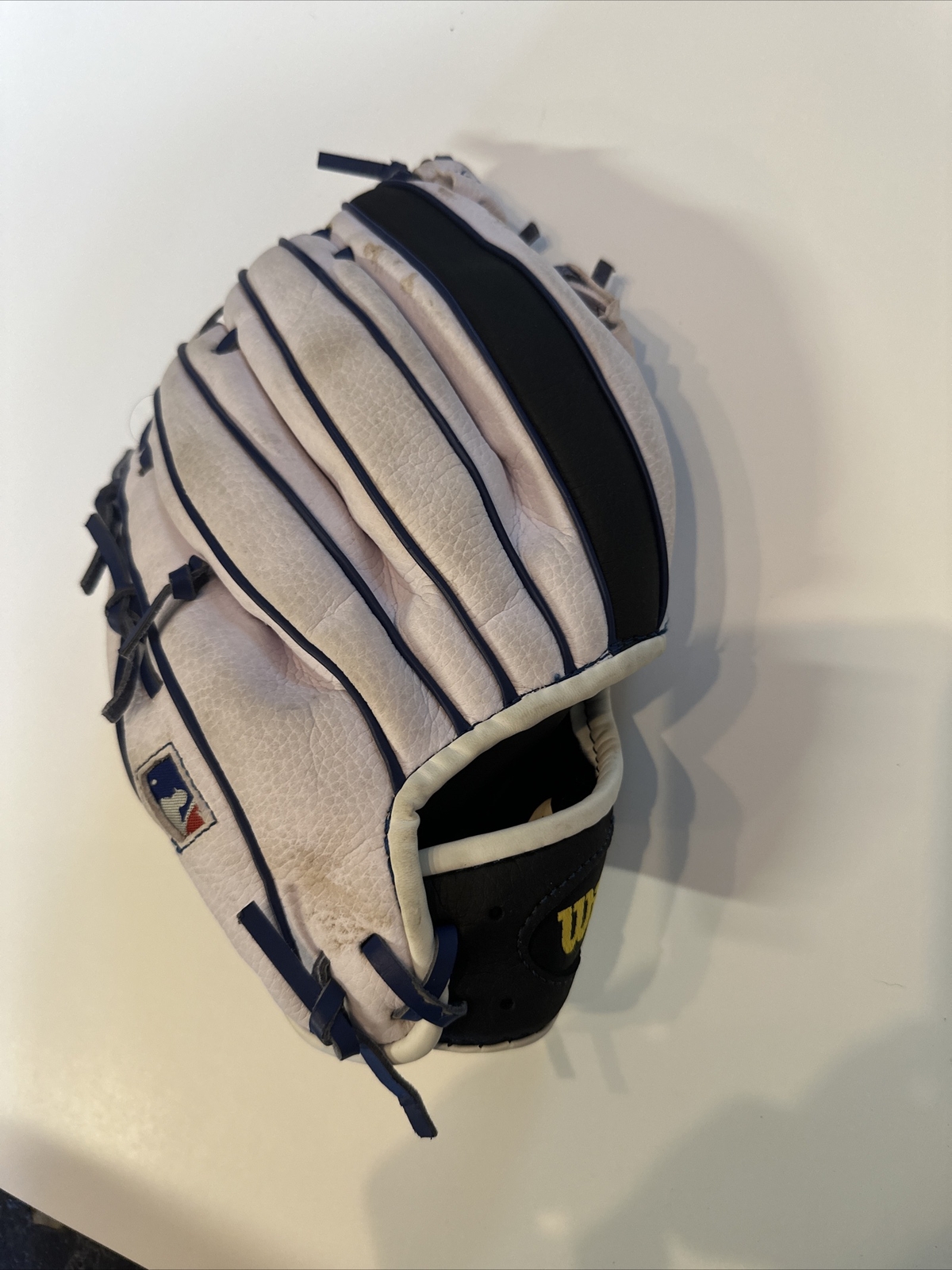 Wilson A200 Boys 10" Right Hand Throw Tball  Glove ⚾️🔥
