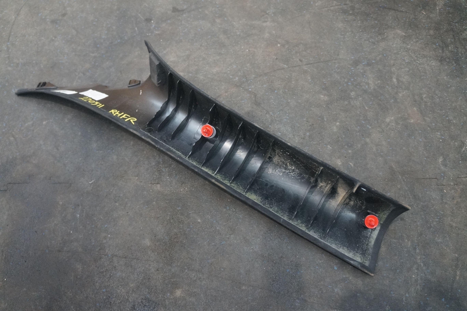 Front Right A Pillar Windshield Cover Trim Panel 11N1512CP McLaren MP4-12C