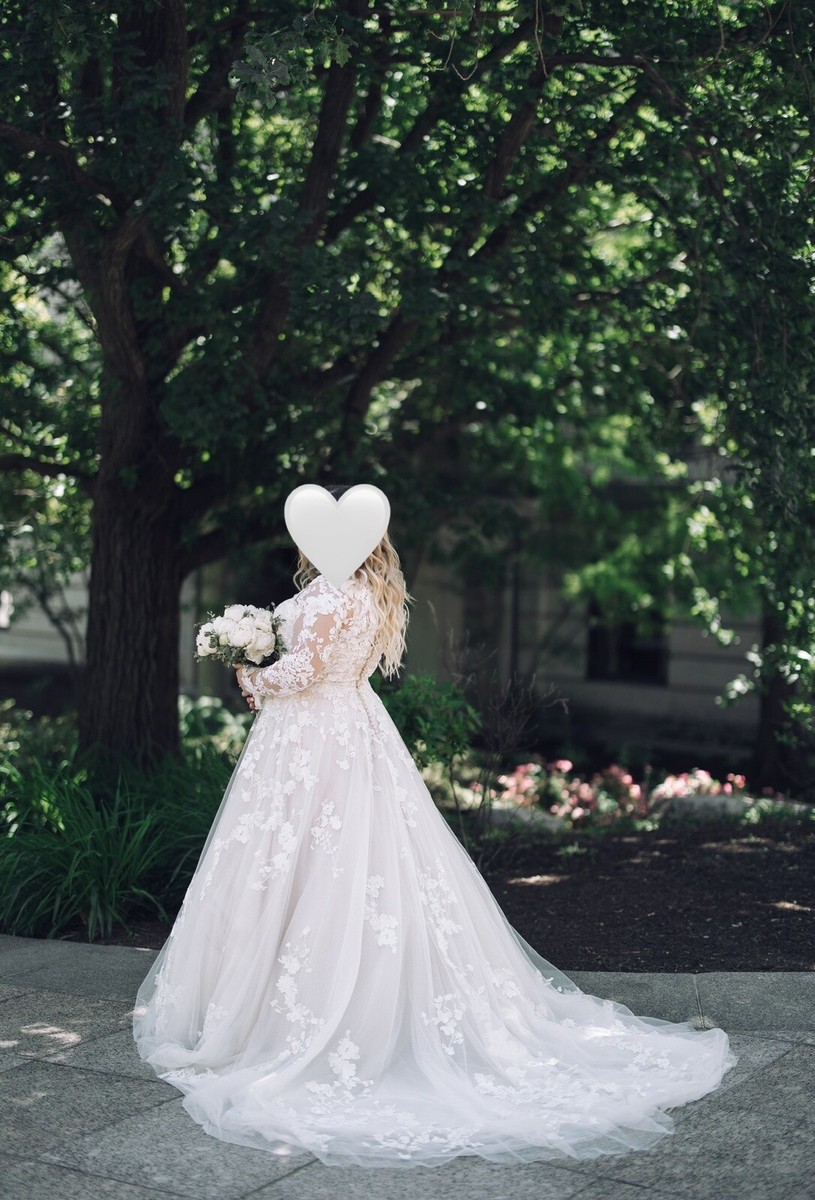 sachin and babi light blue dress Wedding Dress -- Champagne White main image 0