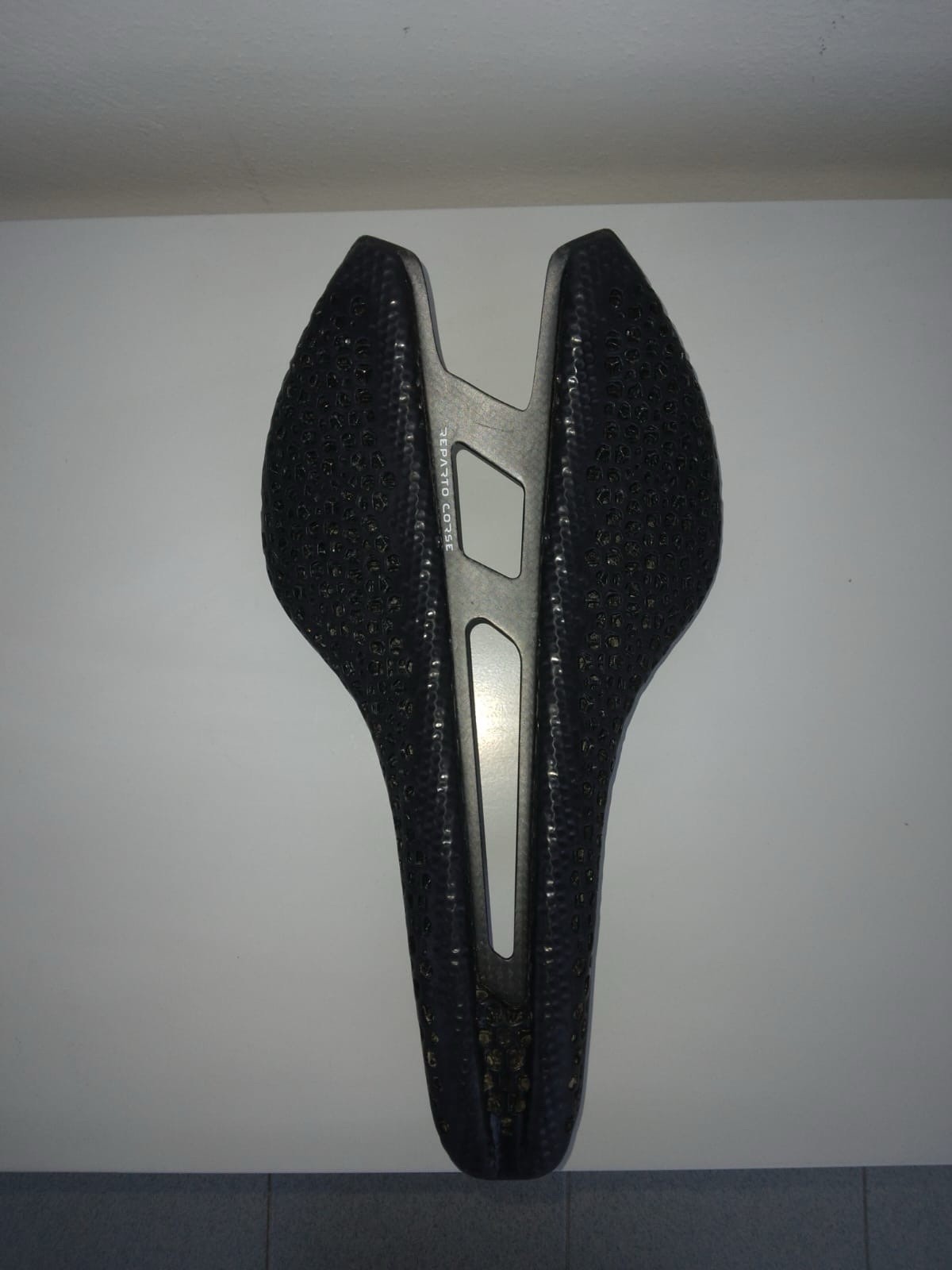 Sella bici da corsa bianchi rc carbon 3d 139mm