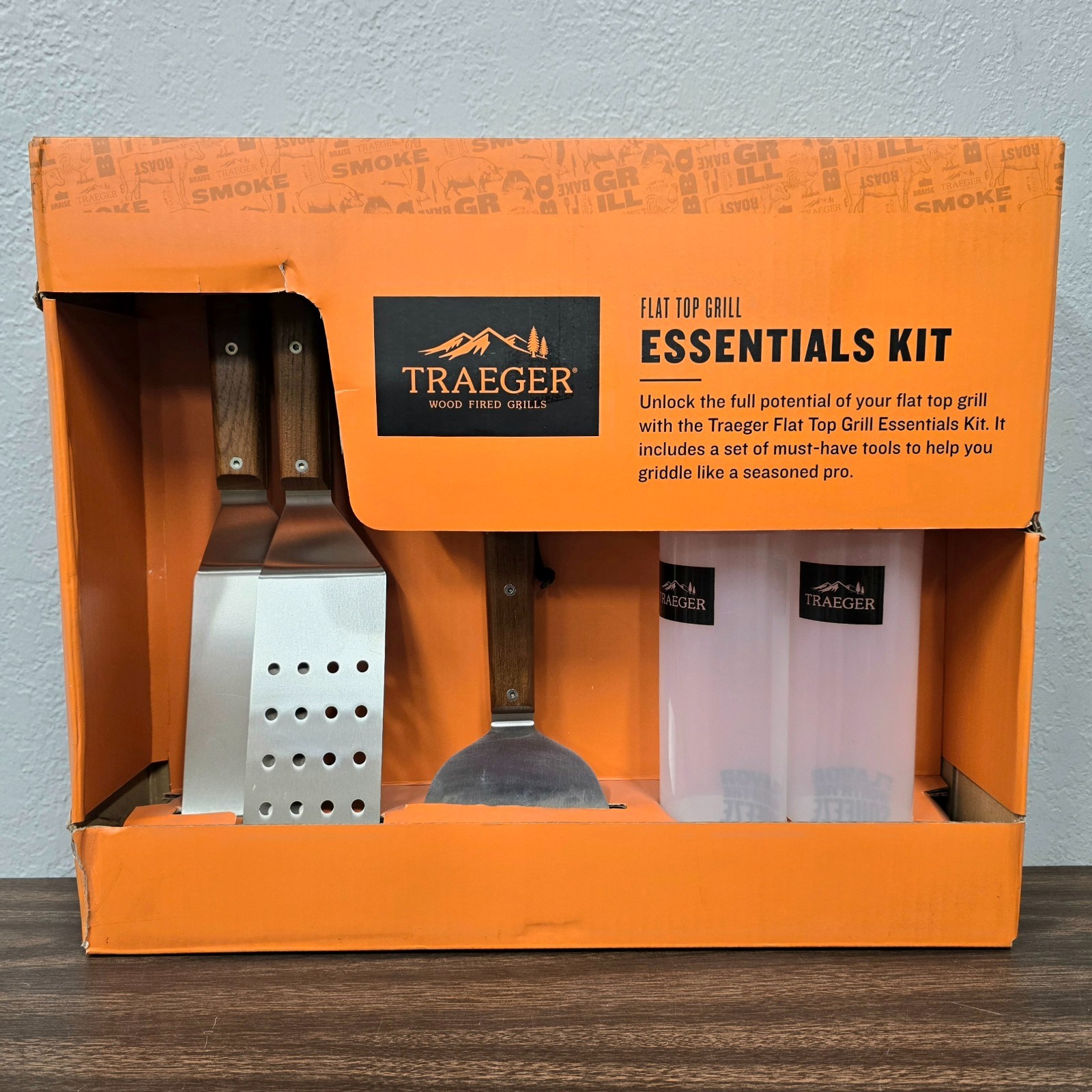 Traeger 5-Piece Flat Top Grill Essentials Kit w/ Wooden Hand