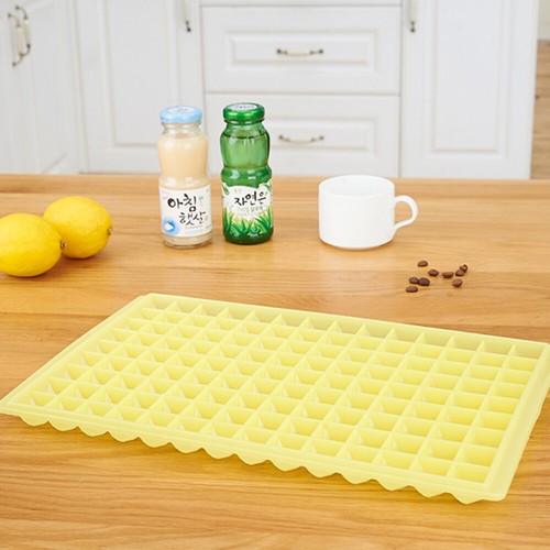 Mini Bandeja para Cubitos de Hielo Moldes de Hielo con 96 Cubos (Color Aleatorio) Molde Pequeño - Imagen 2 de 5