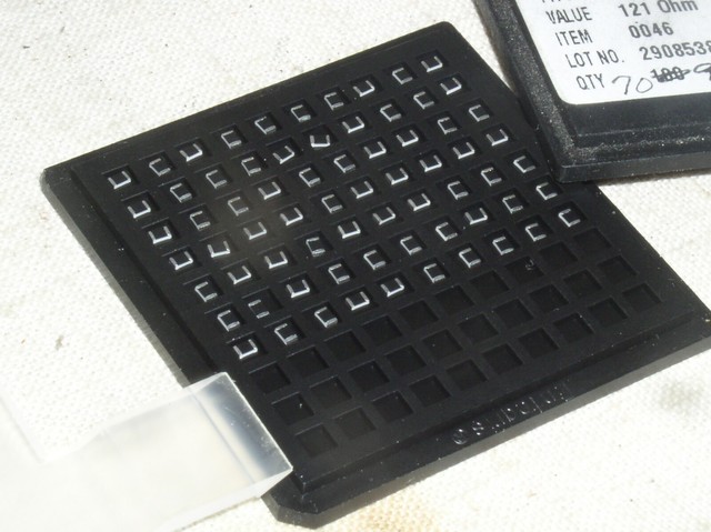 Резистор smd 121