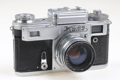ARSENAL KIEV 4 mit 50mm f/2,0 Jupiter-8M Objektiv - SNr: 7327736