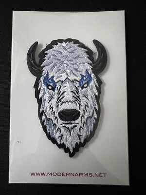 Moderne Arme. WEISSER BUFFALO, Haken und Schlaufe Morale Aufnäher. LEGEND Limited Edition
