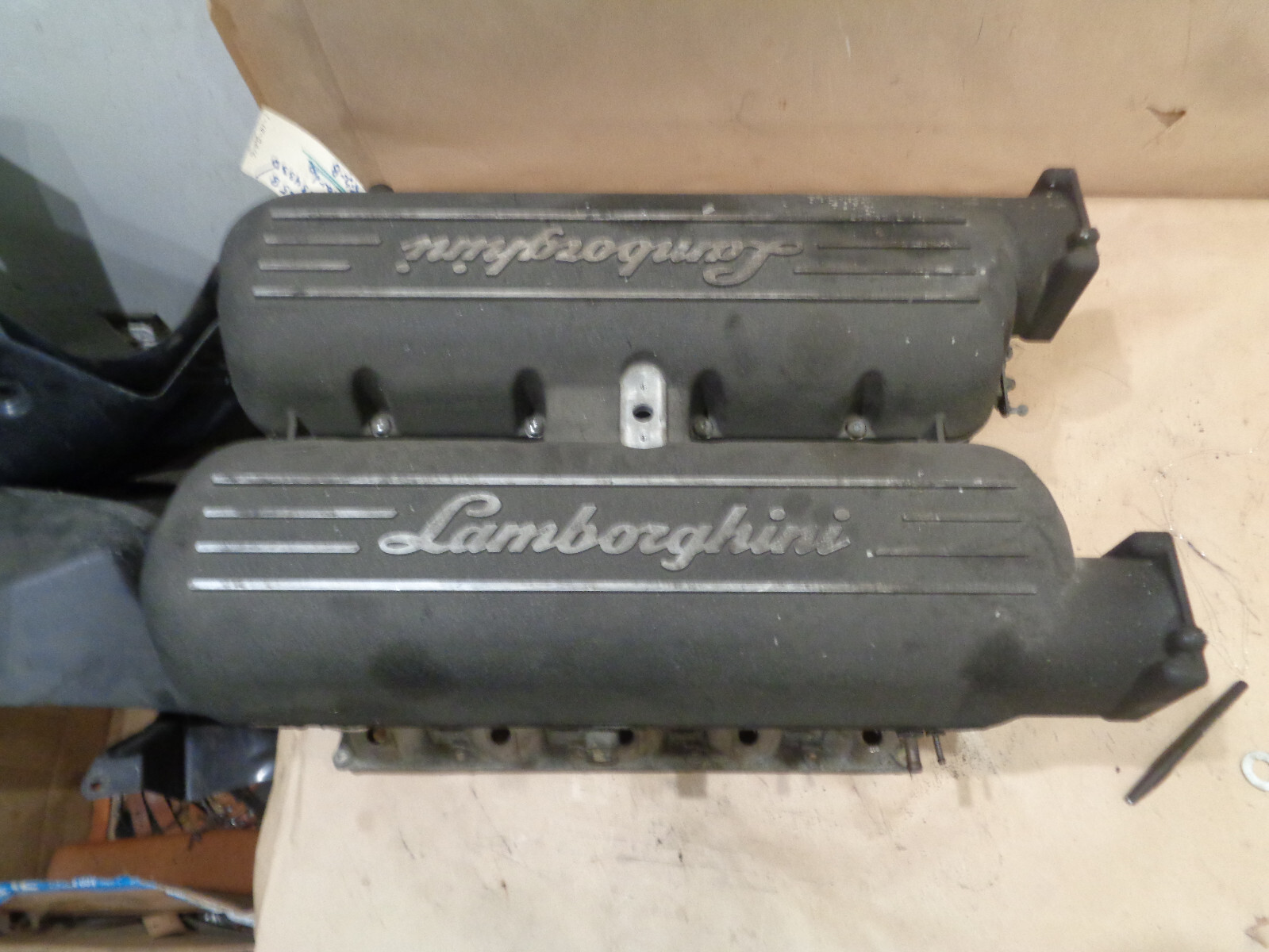 Lamborghini Gallardo Intake Manifold With Covers Part# 07L129565B/ 07L133433D