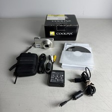 Nikon COOLPIX S6000 14.2MP 7x Zoom Digital Camera Bundle w/ Charger  Battery