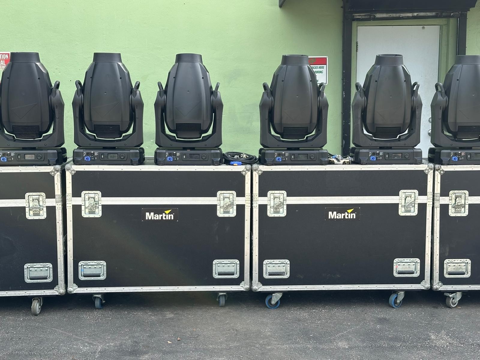 Martin MAC Viper Profile (2 IN A CASE) THS