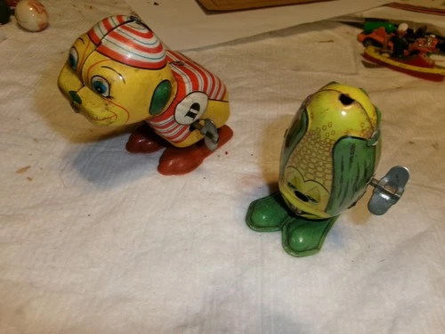 Two Vintage Wind Up Litho Tin Toys, Japan, Marx & Yone