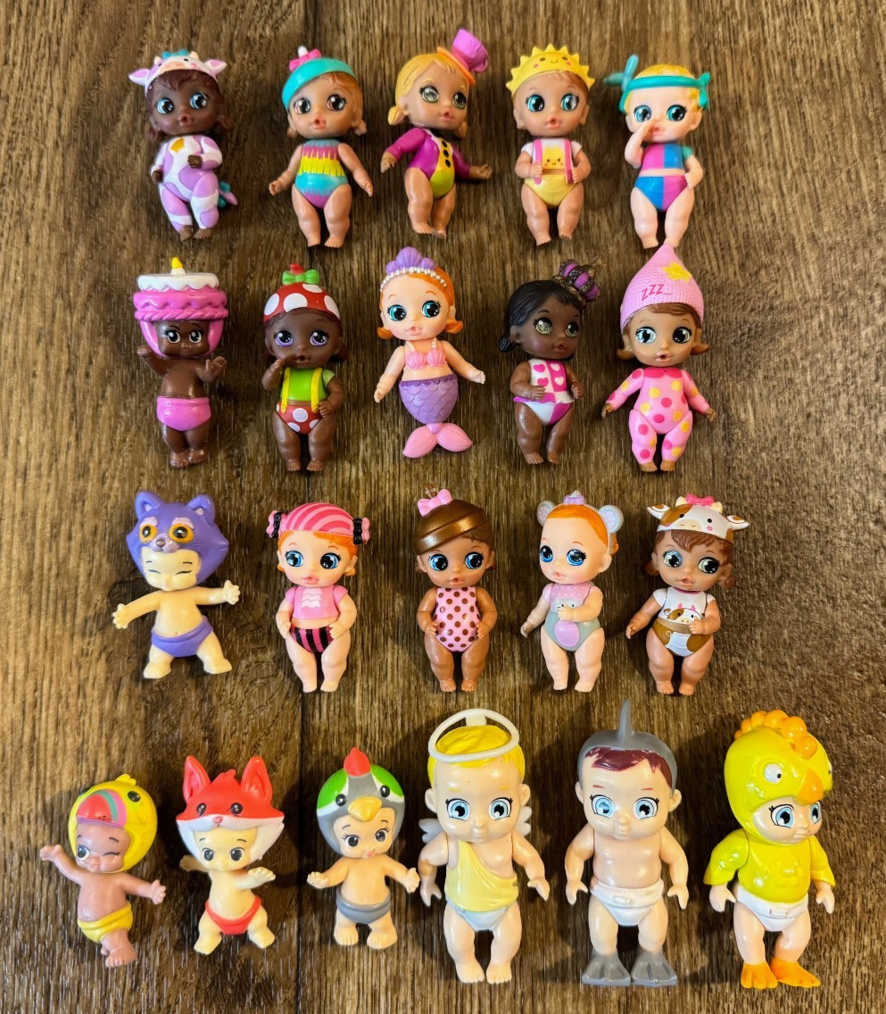Twozies Headstart Secrets Lot Of 21 Toys