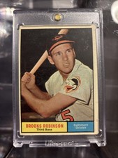 Top 10 Brooks Robinson Cards to Collect 25