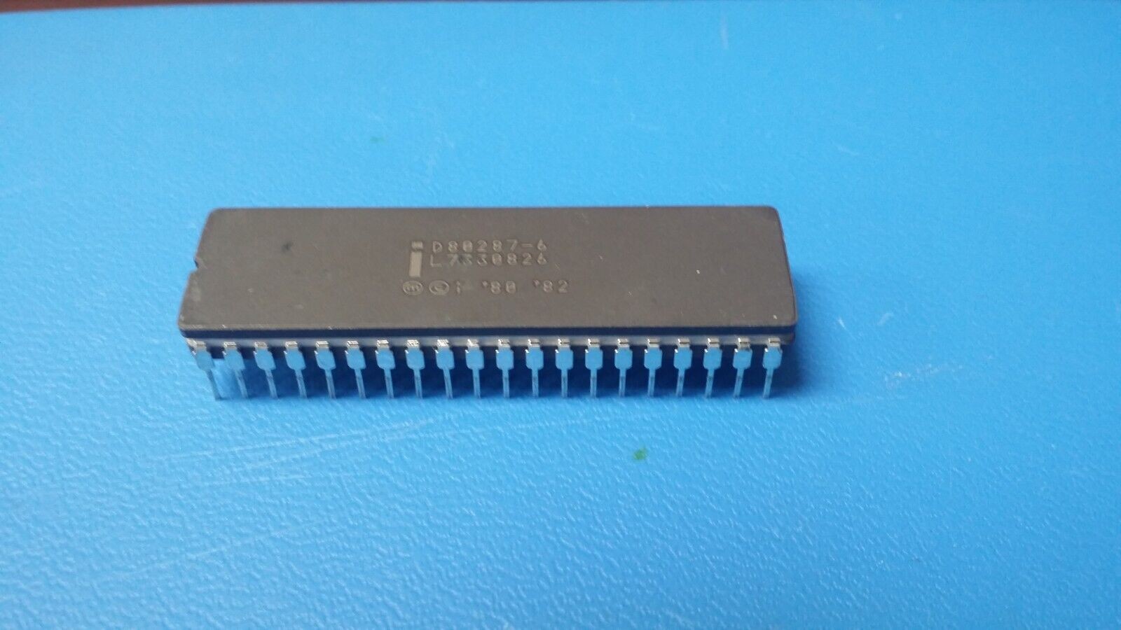 Intel D80287-6 or D80287-8 or D80287-10 8-Bit Arithmetic Processor CDIP40 x 1pc