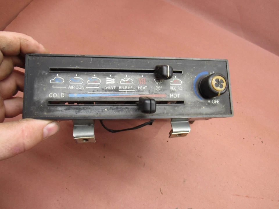 Datsun 280Zx 1983 control automático de temperatura climatizada Foto 2 de 3