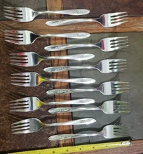 SET OF 12 MID CENTURY VINTAGE c1960 LOVELY ROSE  SILVERPLATED SALAD 🥗🍅 FORKS 