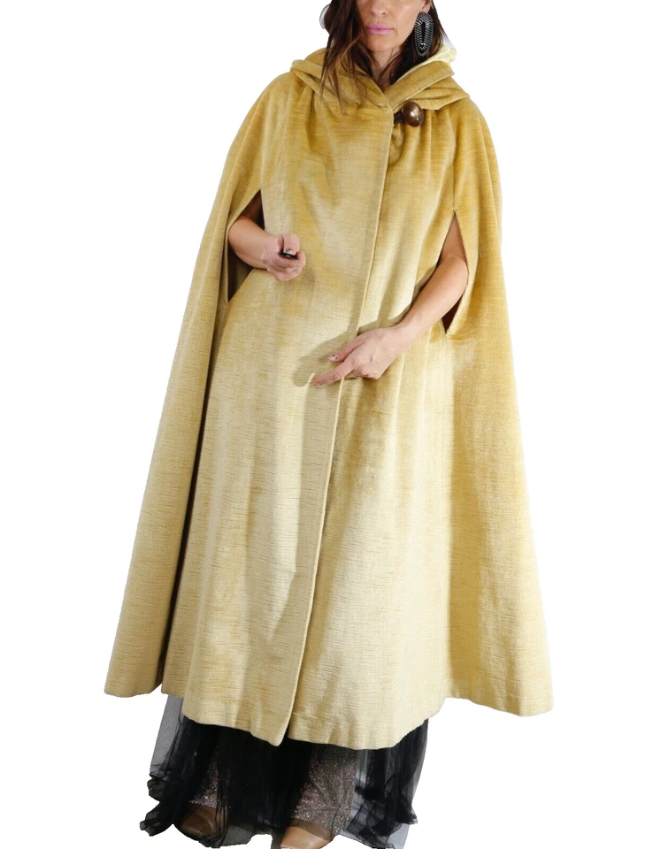 Lou Ritchie for Rainmaster Butter Yellow Vintage 1960s Mod Velvet Cape Coat - Image 2 of 4