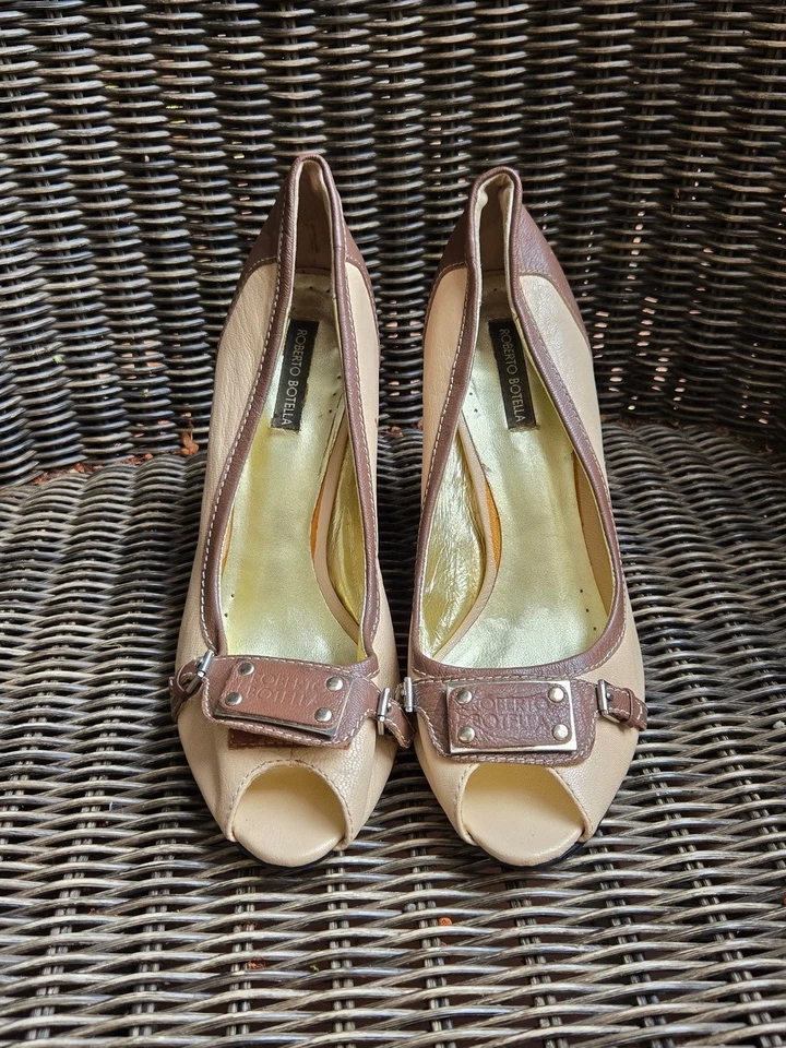 (N013 A73) Roberto Botella – Escarpins peep-toe cuir beige & marron – T.38 - Photo 3/4