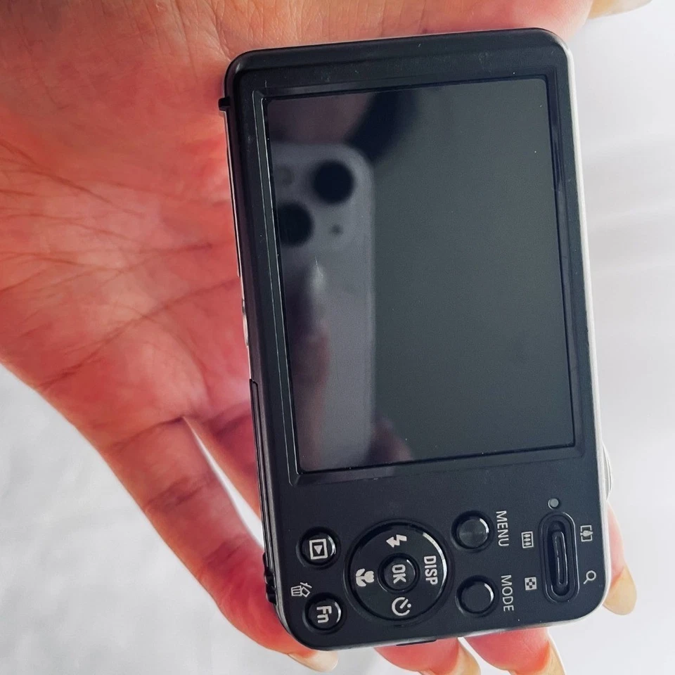 Cámara digital Samsung PL120 14,2 mega píxeles doble LCD vintage pantalla selfie con batería s7 Foto 2 de 4