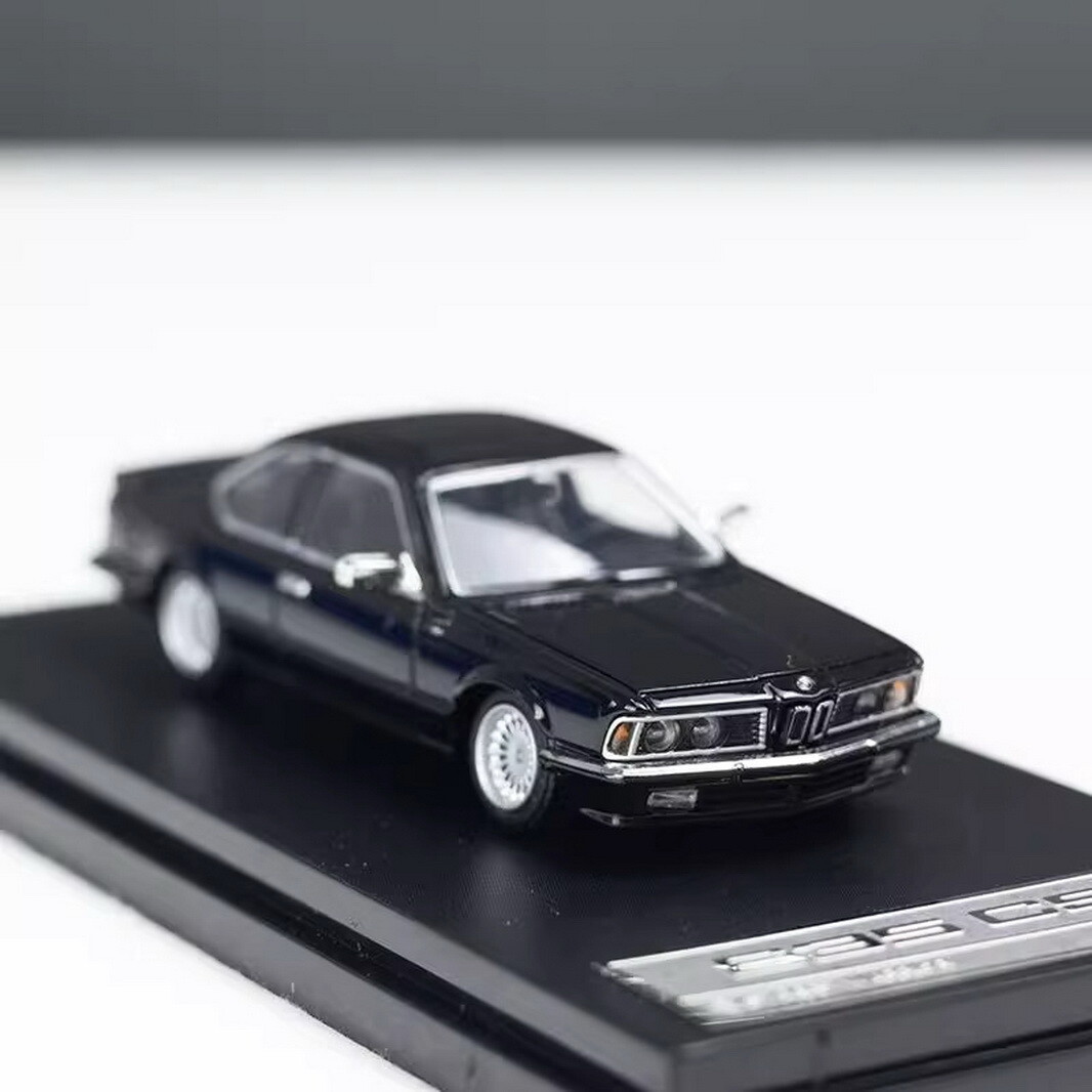 Car Model Toy Street Weapon 1/64 Scale BMW E24 6 Series 635