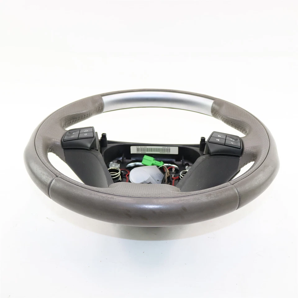Volante de cuero de cuarzo Volvo OEM con crucero/audio para C30 C70 S40 V50 Foto 2 de 4
