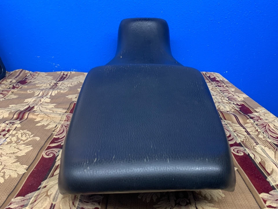 Almofada de selim Triumph Sprint dois lugares cruzador 900 esporte rara 1997 1998 97 98 - Imagem 3 de 4