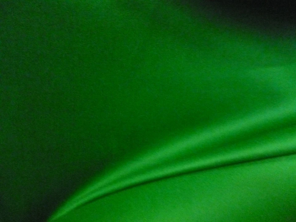  Snooker / pool tables Fabric.  2m Wide ( 80" Inches Wide) Very High Grade - Image 2 of 4