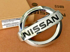 NewvOEM 2014-2019 Check year! Nissan Versa Note Front  Grille Emblem 62890-3VA0A