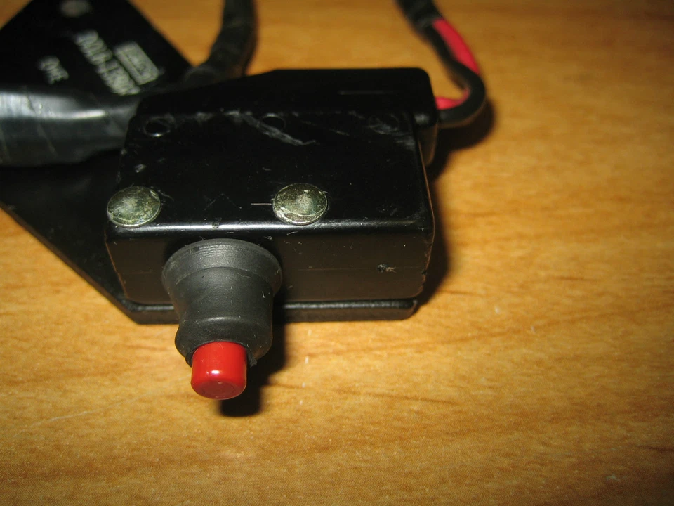 NOS Ford FoMoCo 1970 Lincoln Mark III Hidden Headlight Headlamp Cover Switch - Image 4 of 4