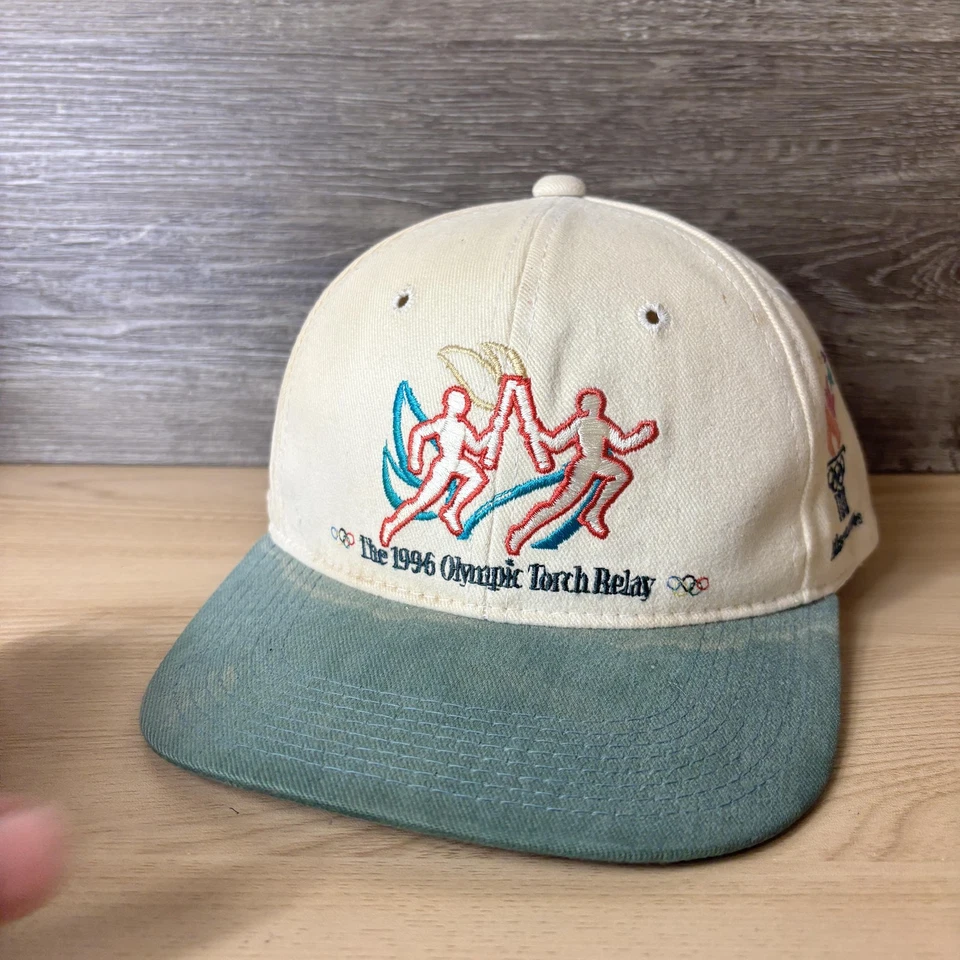 Gorra de relevo antorcha olímpica Atlanta 1996 vintage espalda a presión para hombre verde crema años 90 Foto 3 de 4