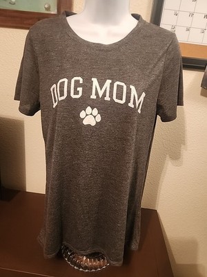 Dog Mom Life! Modern Lux Graphic T-Shirt - Charcoal Gray Size L - Must-Have Tee